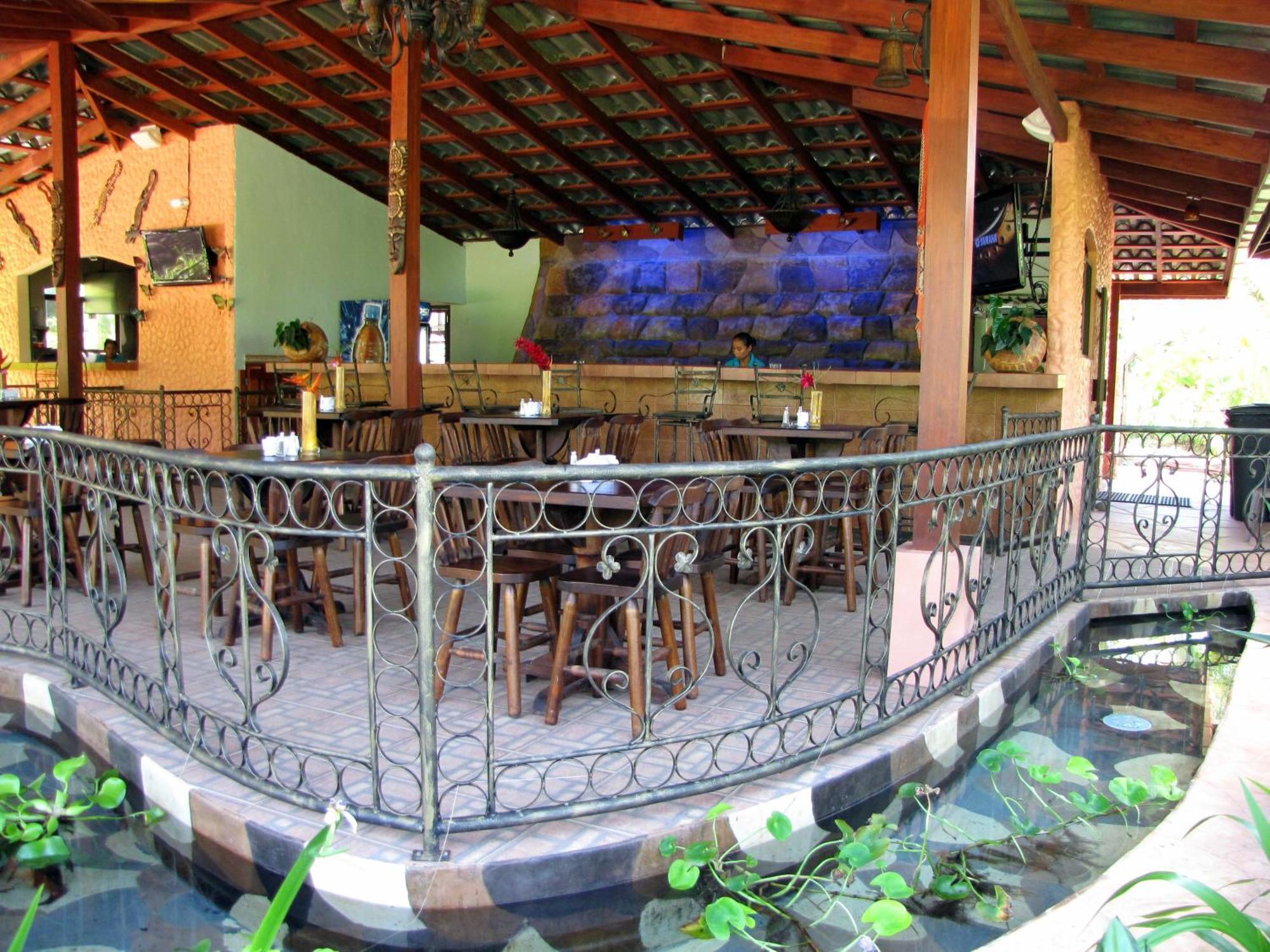 Blue River Resort & Hot Springs Liberia Restoran foto